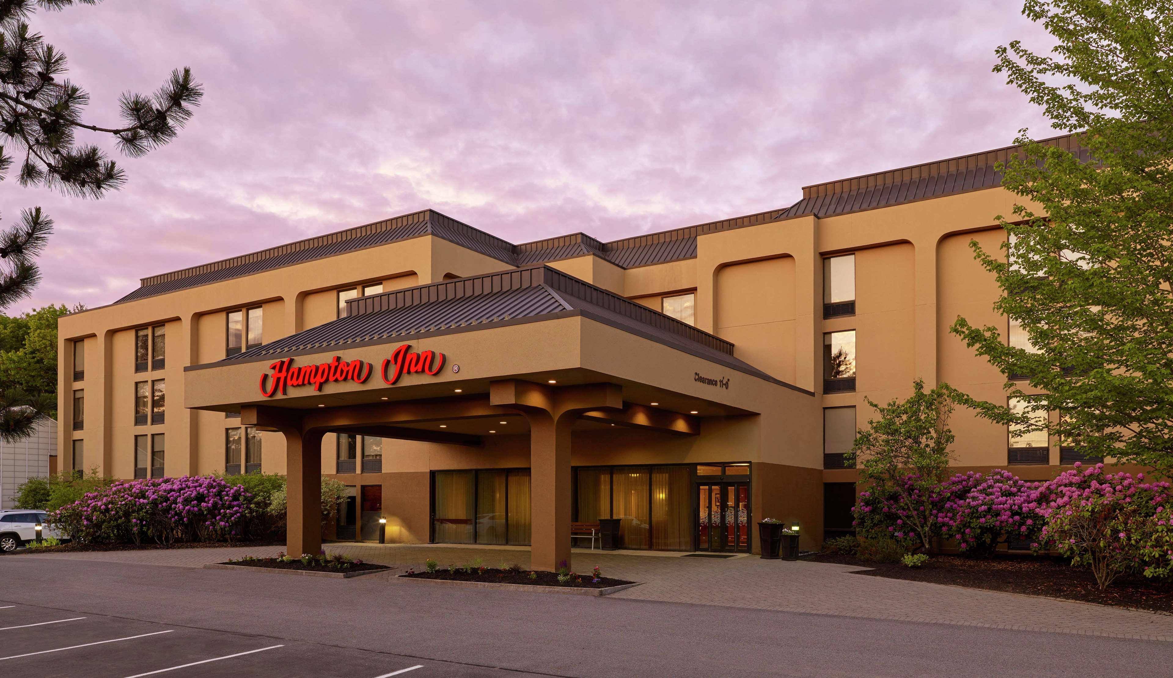 Hampton Inn Portland-Airport South Portland Bagian luar foto