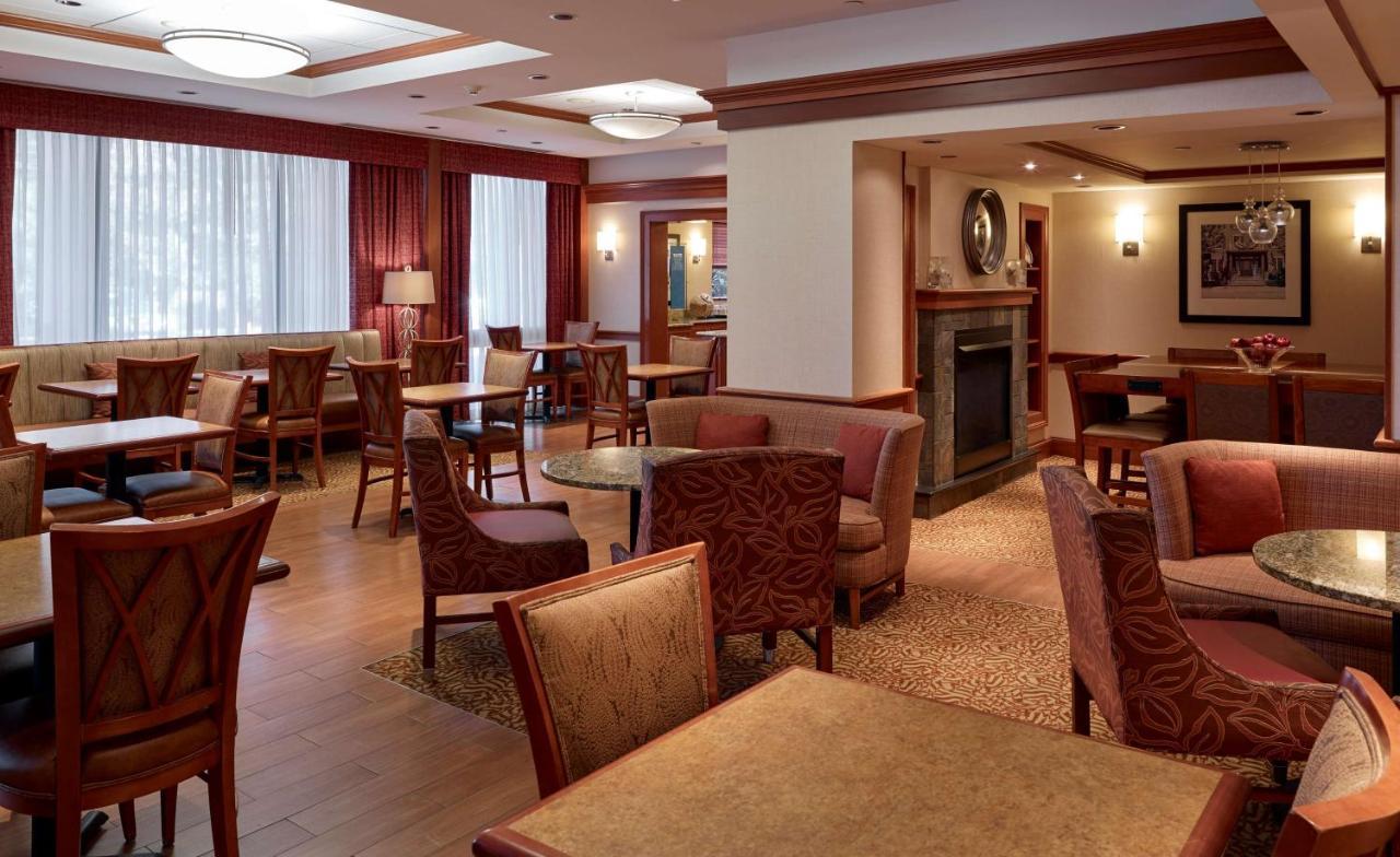 Hampton Inn Portland-Airport South Portland Bagian luar foto