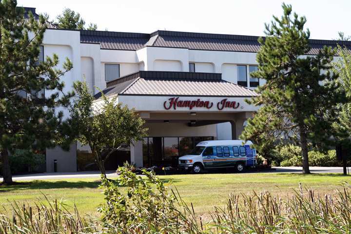 Hampton Inn Portland-Airport South Portland Bagian luar foto