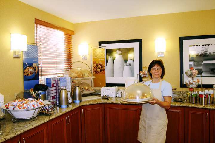 Hampton Inn Portland-Airport South Portland Bagian luar foto